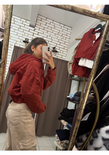 Crop Kapşonlu Ceket fiyatları