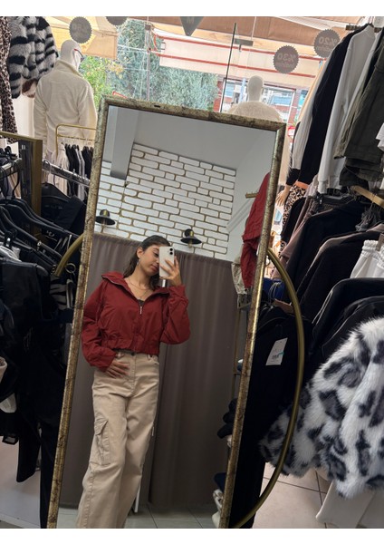 Crop Kapşonlu Ceket fırsatları