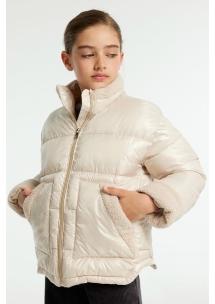 Kız Çocuk 8-18 Yaş Peluş Detaylı Kışlık Mont Bej