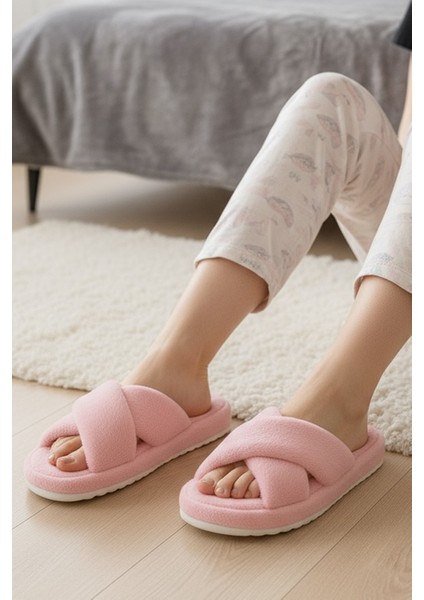 CP30 Tüylü Pofuduk Çapraz Kışlık Kadın Ev Terliği indirimleri