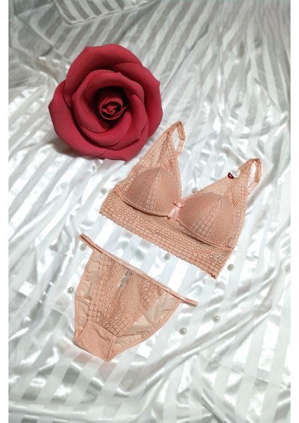 Bralet Takım Fantezi Dantel Tül Detaylı Yan Ipli Yumuşak Pedli Takım