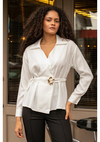 Kadın Ipeksi Dokulu Likrasız Modal Kumaş Yakalı Anvelop Kemerli Şık Bluz-Krem