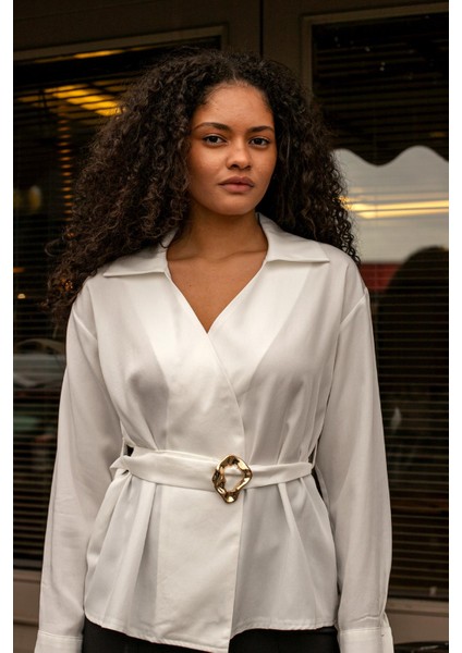Kadın Ipeksi Dokulu Likrasız Modal Kumaş Yakalı Anvelop Kemerli Şık Bluz-Krem indirimleri