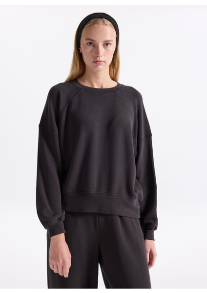 Yuvarlak Yaka Antrasit Kadın Sweatshırt ATU03BH25TEN modelleri