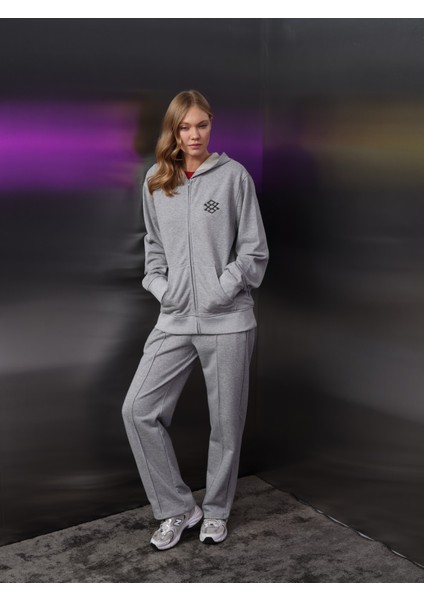 Kadın Nakış Detay Fermuarlı Sweat Takım fiyatları