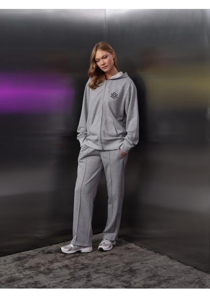 Kadın Nakış Detay Fermuarlı Sweat Takım modelleri