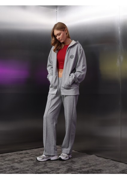 Kadın Nakış Detay Fermuarlı Sweat Takım