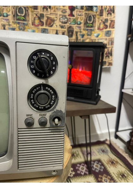 Antika Tüplü Televizyon