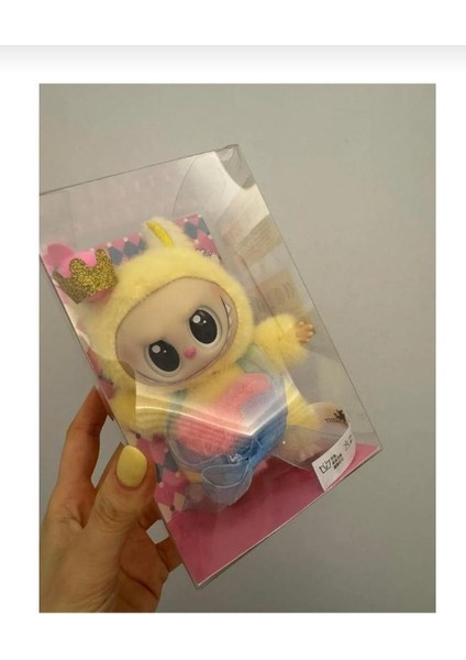 Labubu Şeffaf Kutulu Kalp Tutan Labubu Orjinal