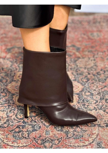 Aveny Ince Topuk Sivri Burun Katlama Detaylı Acı Kahve Kadın Bot fırsatları