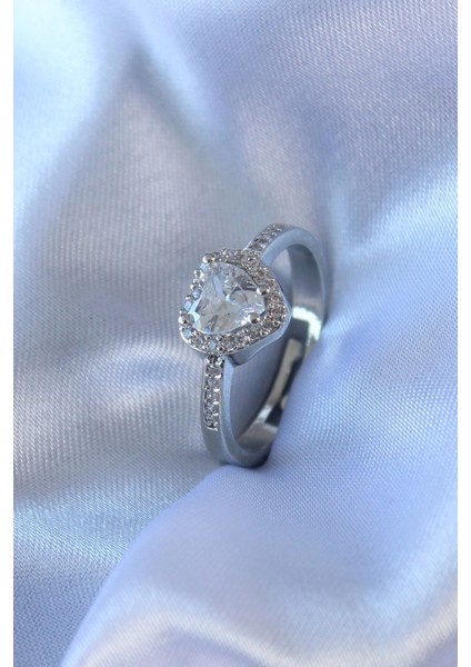 Bfs Gümüş Renk Kalp Zirkon Taşlı Charm Model Pirinç Kadın Yüzük