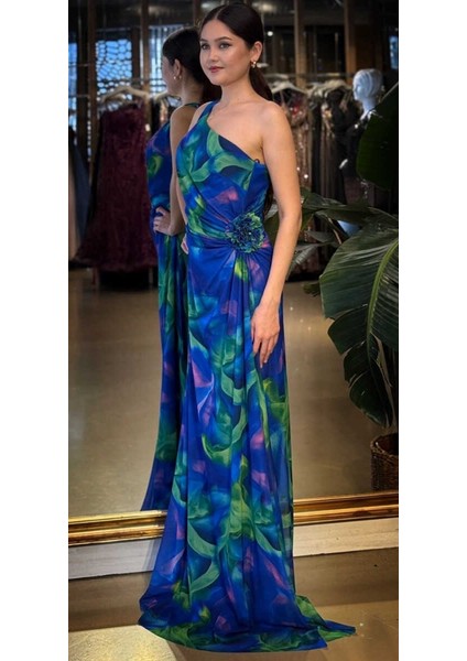 Saks Tek Omuzlu Çiçek Detaylı Kloş Etekli Desenli Uzun Abiye Elbise 11087-02 fiyatları