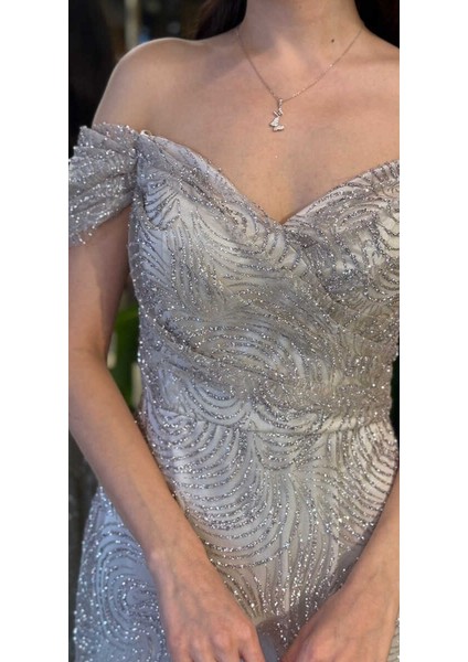 Bej Madonna Yaka Sırt Dekolteli Düz Kesim Simli Uzun Abiye Elbise 11113-06 fırsatları