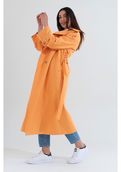 Şık Taş Rengi Düğmeli Trençkot – Rahat ve Modern Kesim fiyatları