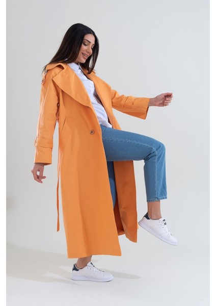 Şık Taş Rengi Düğmeli Trençkot – Rahat ve Modern Kesim fırsatları