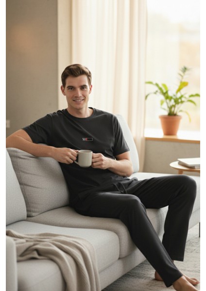 %100 Pamuk Penye Süprem Erkek 2'li Pijama Takımı Koyu Antrasit Kısa Kol Cep Ipli Relax Fit Düşük Pil Gücü