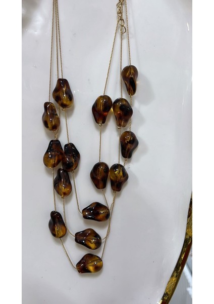 Amber Işıltılı Çoklu Zincir Kolye – El Yapımı Sanatsal Tasarım