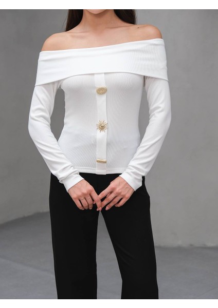 Madonna Yaka Üç Düğmeli Bluz indirimleri