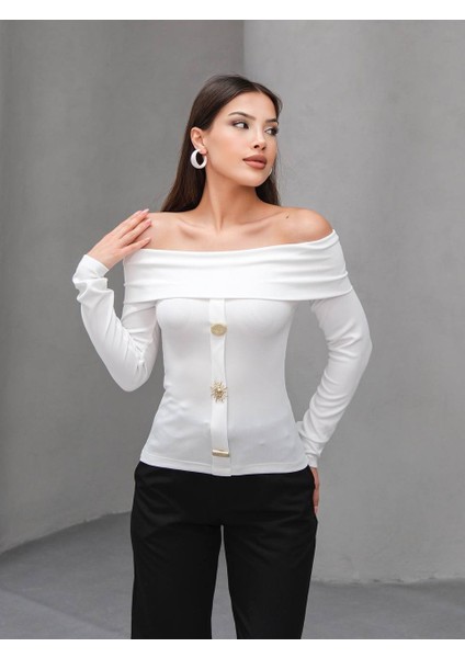 Madonna Yaka Üç Düğmeli Bluz
