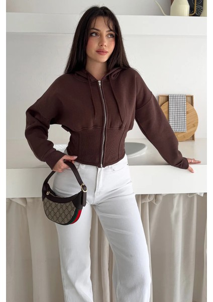 Kadın Siyah Fermuarlı Hoodie Sweat – Minimal Sokak Ruhuyla