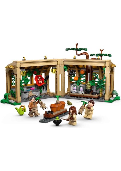 LEGO Harry Potter Hogwarts Şatosu: Bitkibilim Dersi 76445