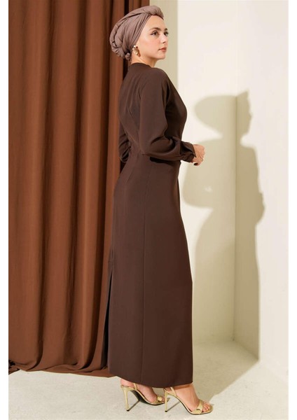 5004 Beli Kalp Tokalı Pileli Elbise