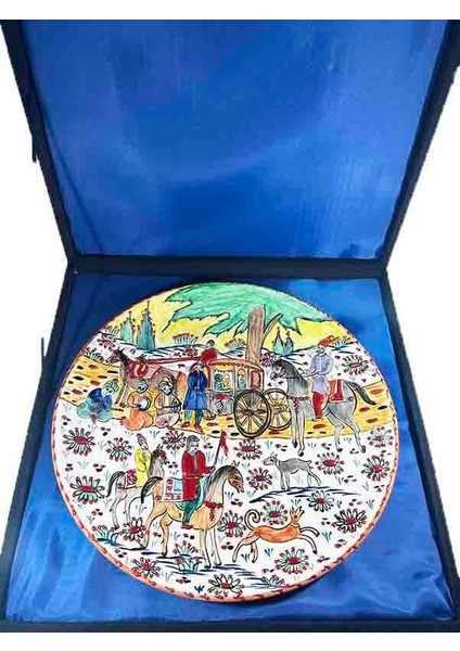 Minyatürlü Iznik Çini Tabak – Saray Araba Alayı (30 Cm) modelleri