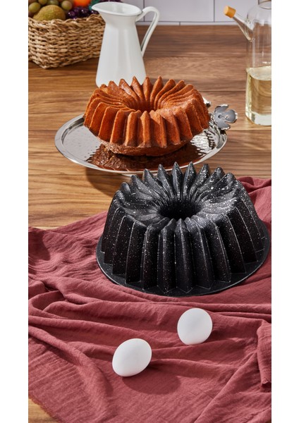 Döküm Dilimli Keskin Kek Kalıbı 260 mm (RSS105) fiyatları