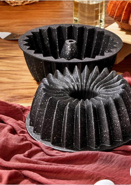 Döküm Dilimli Keskin Kek Kalıbı 260 mm (RSS105) fırsatları