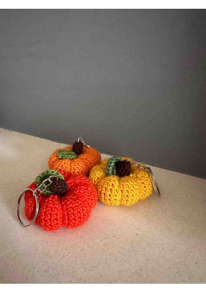 El Yapımı Amigurumi Balkabağı Anahtarlık – Renkli Örgü Sevimli Çanta ve Araba Anahtarlığı Aksesuarı modelleri