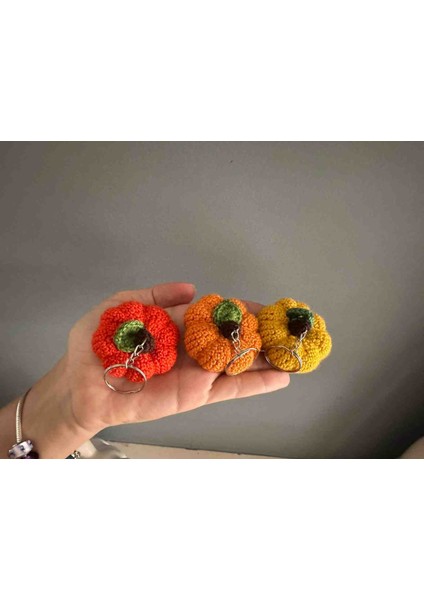 El Yapımı Amigurumi Balkabağı Anahtarlık – Renkli Örgü Sevimli Çanta ve Araba Anahtarlığı Aksesuarı fırsatları