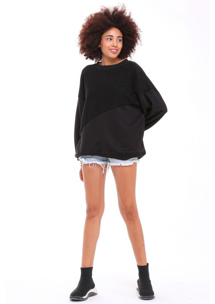 Kadın Bisiklet Yaka Garnili Sırt Detaylı Oversize Sweatshirt fiyatları