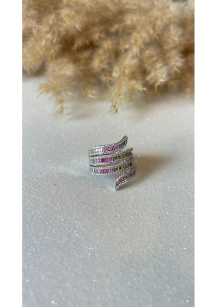 Beyaz Altın Kaplama Rainbow Renkli Baget Taşlı Sarmal Yüzük 925 Ayar Gümüş Yüksek Kalite Üretim fırsatları