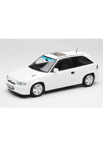 1:18 Norev 1991 Opel Astra F Gsı Blanc Casablanca