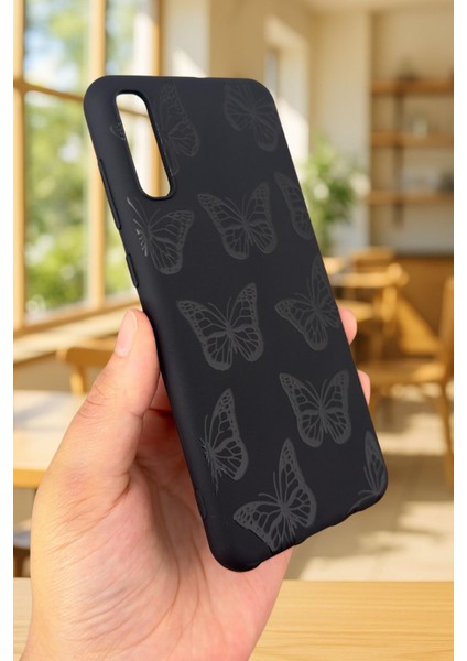 Samsung Galaxy A50 Uyumlu Siyah Kelebek Desenli Silikon Darbe Emici Klasik Korumalı Rubber Kılıf fırsatları