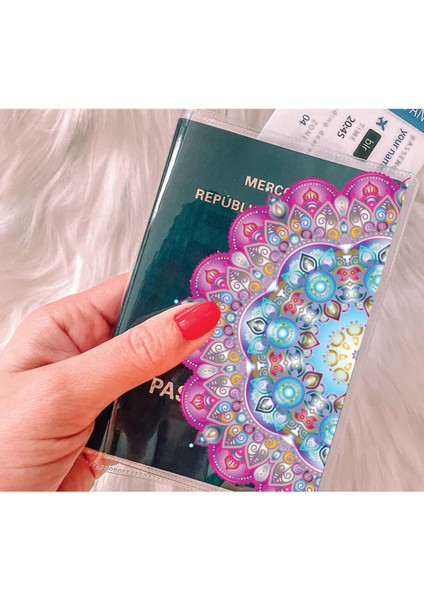 Tüm Ülke Pasaportları ile Uyumlu Şeffaf Pvc Baskılı Cepli Pasaport Kılıfı Kabı - Hollymandala