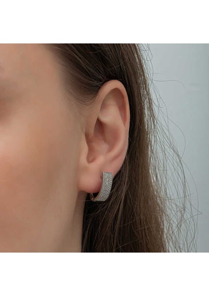 Gümüş 7 Sıra Beyaz Taşlı J Kadın Küpe modelleri