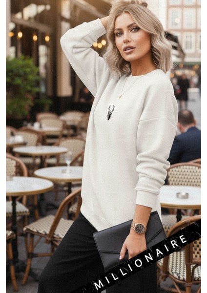 Kadın Ekru Kırık Beyaz Geometrik Geyik Kalın Soft 3 Iplik Şardonlu 0 Sıfır Yaka Oversize Salaş Sweat modelleri