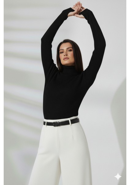Kadın Siyah Boğazlı Balıkçı Parmak Geçme Detaylı Standart Beden Fitilli Esnek Triko Kazak