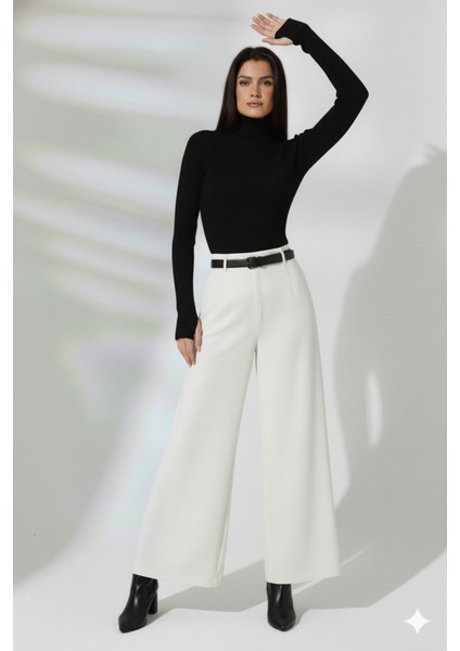 Kadın Siyah Boğazlı Balıkçı Parmak Geçme Detaylı Standart Beden Fitilli Esnek Triko Kazak modelleri