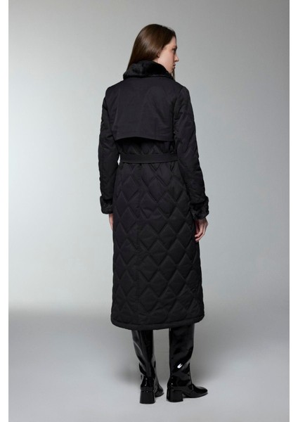 Peluş Yaka ve Kol Detaylı Kapitone Mont