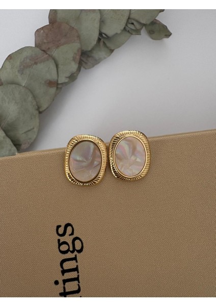 Vintage Sedef Taşlı Dikdörtgen Düğme Model Gold Çelik Küpe modelleri