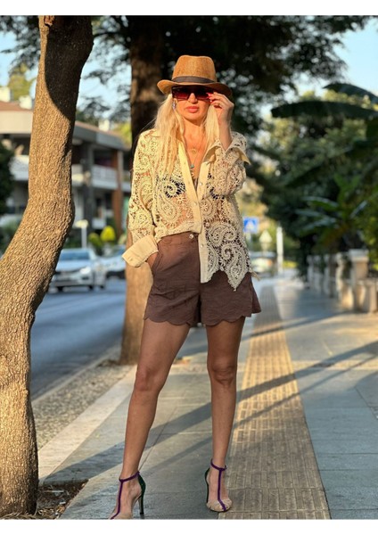 Kadın Beyaz Dantel Işlemeli Uzun Kollu Transparan Gömlek