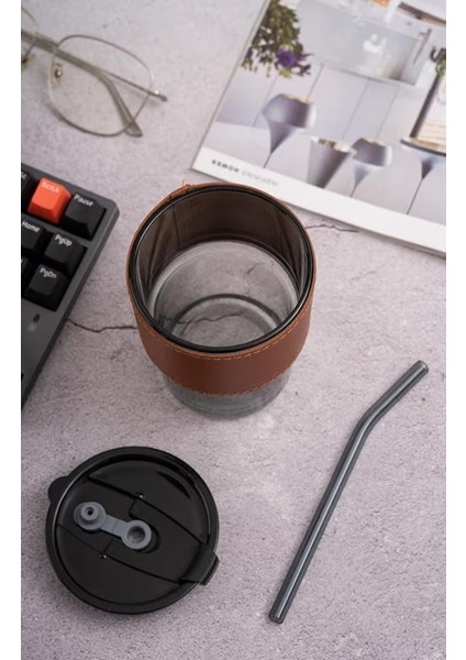 Füme Renkli Cam Pipetli Cam Bardak ve Deri Tutma Kılıflı Soğuk Sıcak Içecek Bardağı modelleri