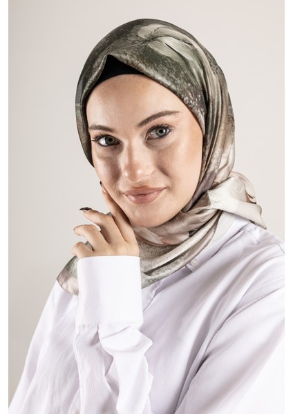 Dijital Kristal Desenli Eşarp 95x95 – Pastel Desen-4 fırsatları