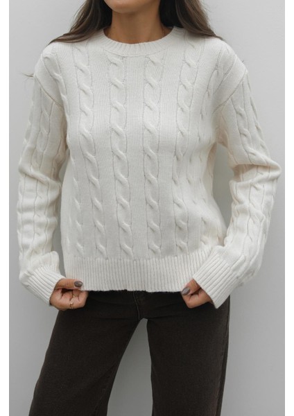 Ekru Saç Örgülü Triko Kazak modelleri