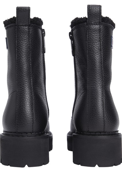 Kadın Bot Marka Logo Detaylı Kalın Tabanlı Full Bağcıklı Kışlık Kadın Ayakkabı fırsatları