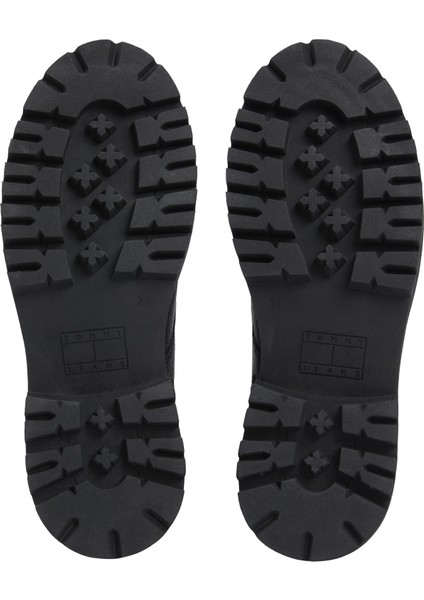 Kadın Bot Marka Logo Detaylı Kalın Tabanlı Full Bağcıklı Kışlık Kadın Ayakkabı indirimleri