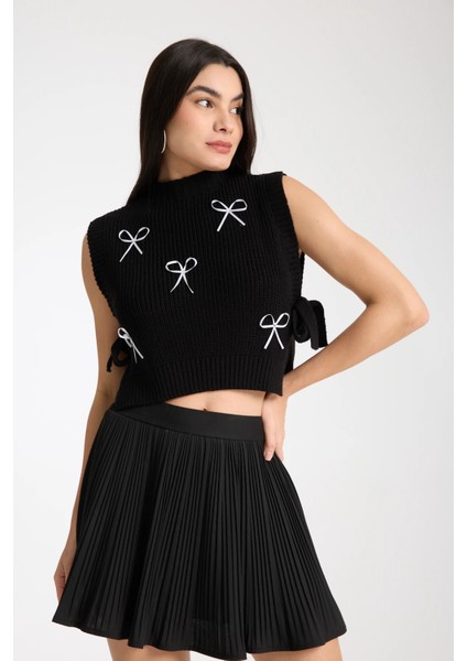 Kurdele Detaylı Triko Crop Süveter fiyatları
