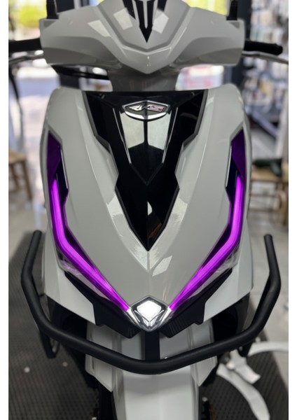 Rks Vrs 125 Scooter Için Far Filmi Far Tasarım Sticker Etiket (Sağ ve Sol )